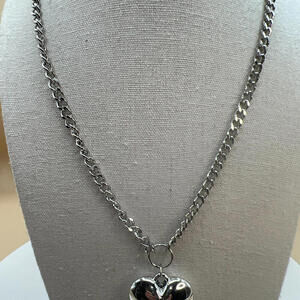 Stylish Silver Heart Pendant Necklace